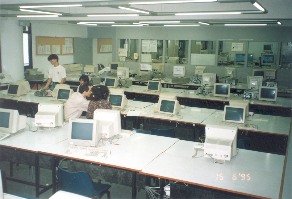 OK Computer Room in Tai Fung Building (1995)